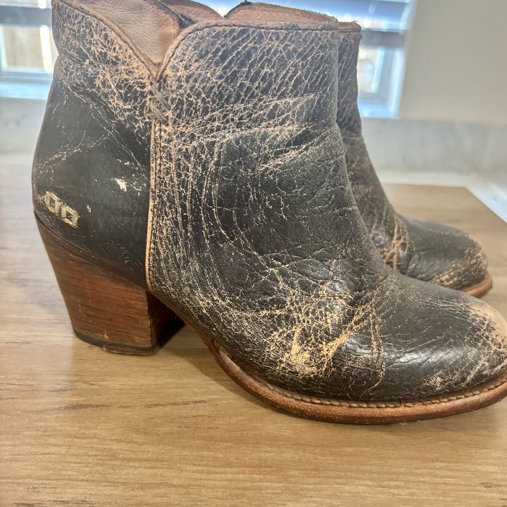 Women’s Bed Stu Yell Black and Brown Distressed Leather Ankle Boots - Picture 6 of 12